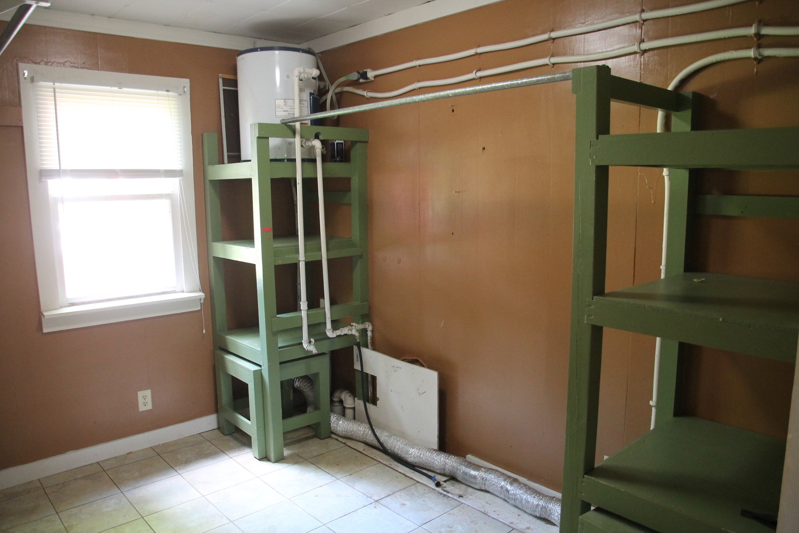 1150 N Homer, IL 61849 - Photo 26 of 32 a view of a room with air conditioner and windows