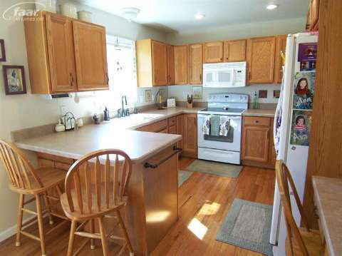 6396 Chicago Road Flushing, MI 48433 - Photo 6 of 36 20421614-5.JPG