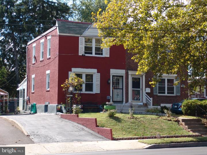 228 East County Line Road Hatboro, PA 19040 - Photo 1 of 25 Exterior Front