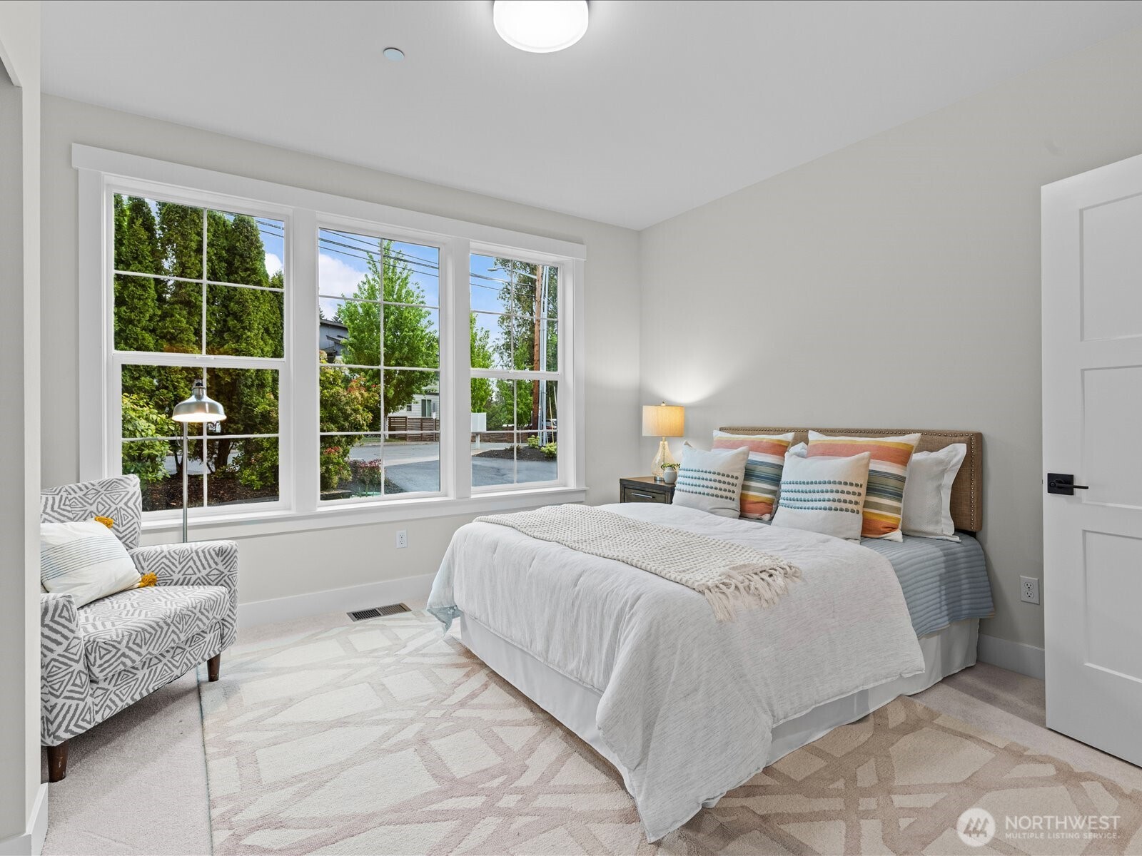 9207 Northeast 175th Street, Unit A Bothell, WA 98011 - Photo 15 of 39