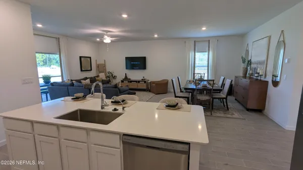 $2,500 | 15615 Thomas Crk Way, Jacksonville, FL 32218