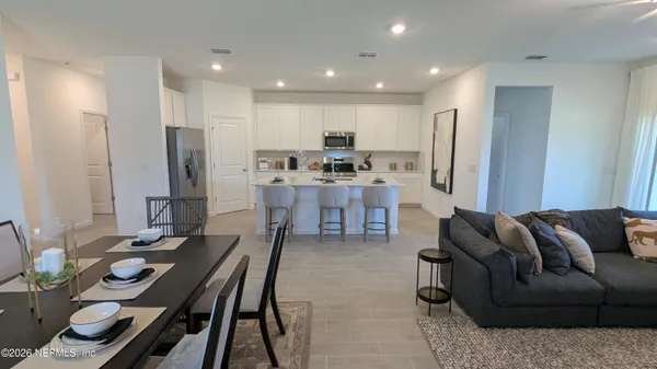 $2,500 | 15615 Thomas Crk Way, Jacksonville, FL 32218