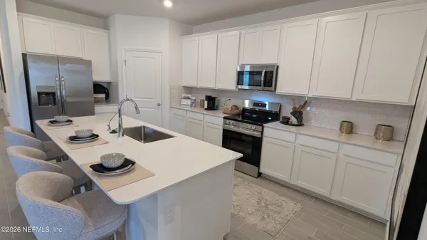 $2,500 | 15615 Thomas Crk Way, Jacksonville, FL 32218