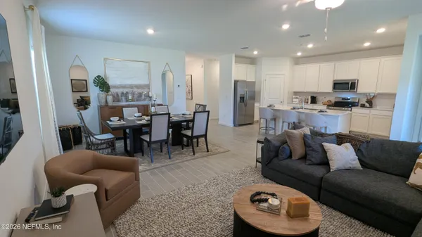 $2,500 | 15615 Thomas Crk Way, Jacksonville, FL 32218