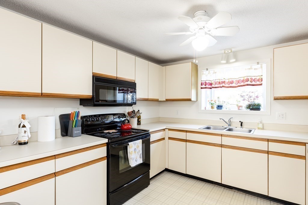 126 Shellback Way, Unit 126 Mashpee, MA 02649 - Photo 15 of 39 Gallery Image 15
