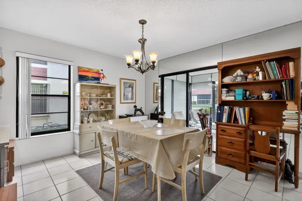 $264,990 | 10215 North Circle Lake Drive, Unit 101, Boynton Beach, FL 33437