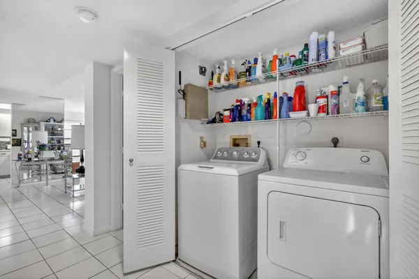 $264,990 | 10215 North Circle Lake Drive, Unit 101, Boynton Beach, FL 33437