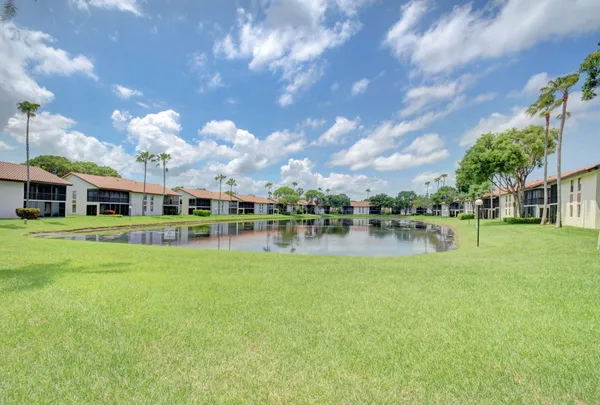 $264,990 | 10215 North Circle Lake Drive, Unit 101, Boynton Beach, FL 33437