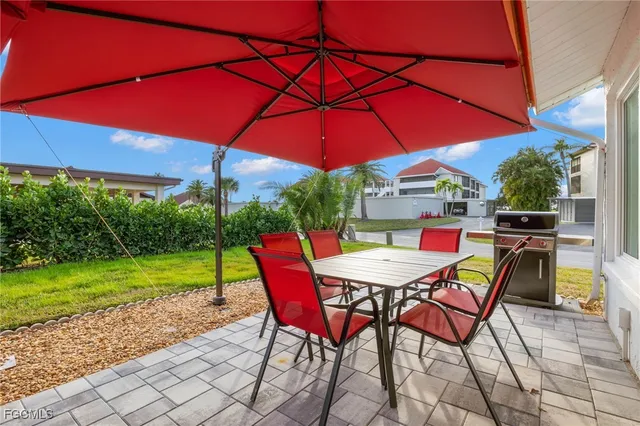 $349,999 | 11545 Cinnamon Cove Boulevard, Fort Myers, FL 33908