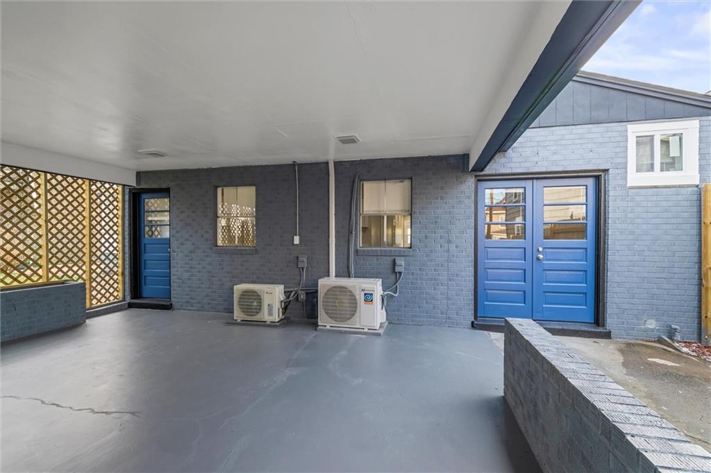 309 Beech Street Vandergrift, PA 15690 - Photo 27 of 47 view of living room with furniture