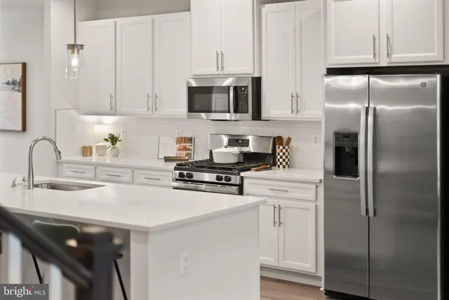 $639,000 | 24125 Newtonmore Terrace, Unit K, Sterling, VA 20166