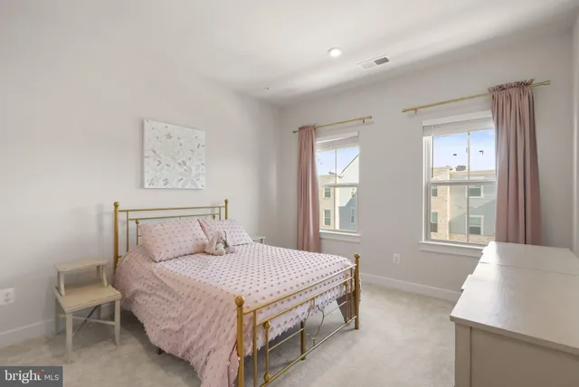 $639,000 | 24125 Newtonmore Terrace, Unit K, Sterling, VA 20166