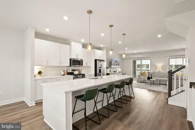 $639,000 | 24125 Newtonmore Terrace, Unit K, Sterling, VA 20166