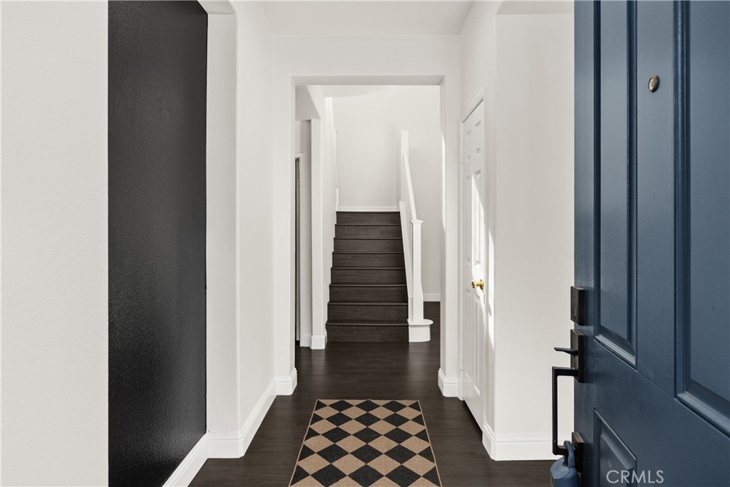 6371 Lionel Court Riverside, CA 92504 - Photo 5 of 39