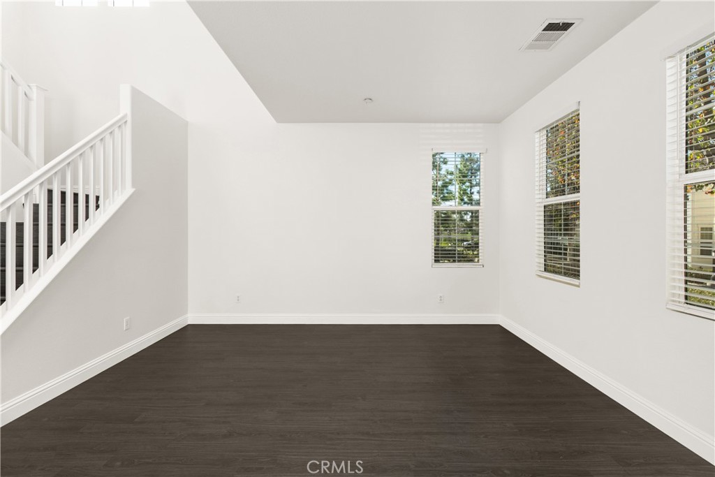 6371 Lionel Court Riverside, CA 92504 - Photo 7 of 39