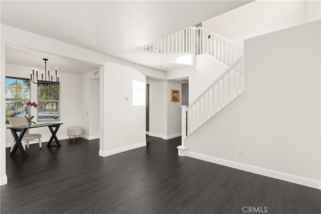 6371 Lionel Court Riverside, CA 92504 - Photo 9 of 39