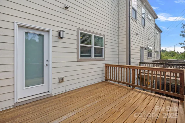 $690,000 | 1910 Seegars Place, Charlotte, NC 28204