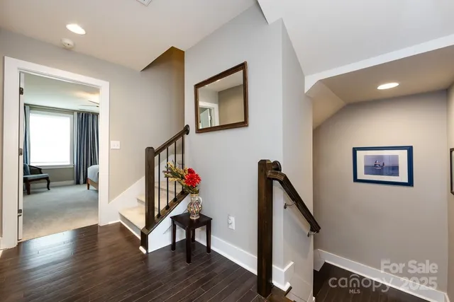 $690,000 | 1910 Seegars Place, Charlotte, NC 28204