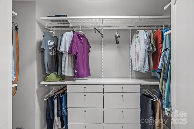 $690,000 | 1910 Seegars Place, Charlotte, NC 28204