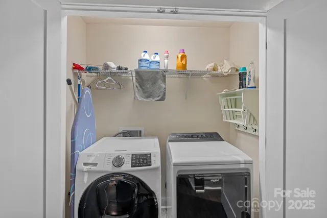 $690,000 | 1910 Seegars Place, Charlotte, NC 28204