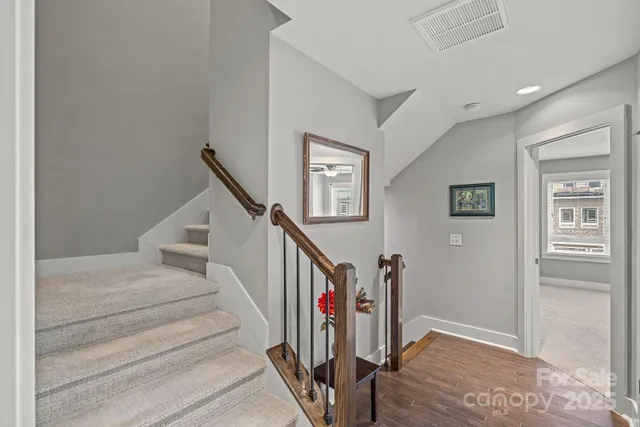 $690,000 | 1910 Seegars Place, Charlotte, NC 28204