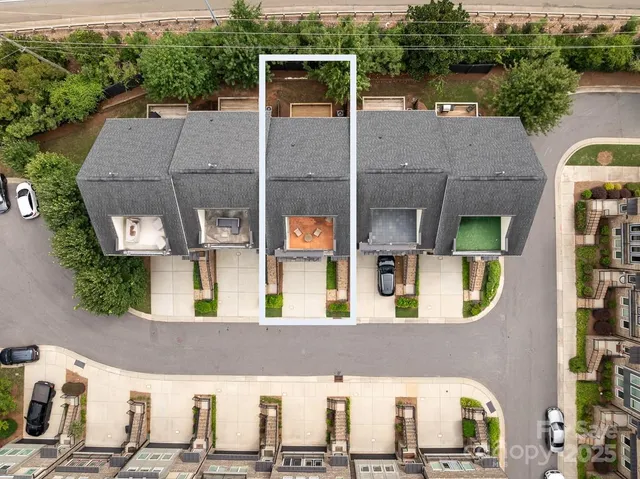 $690,000 | 1910 Seegars Place, Charlotte, NC 28204