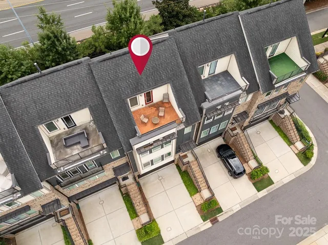 $690,000 | 1910 Seegars Place, Charlotte, NC 28204