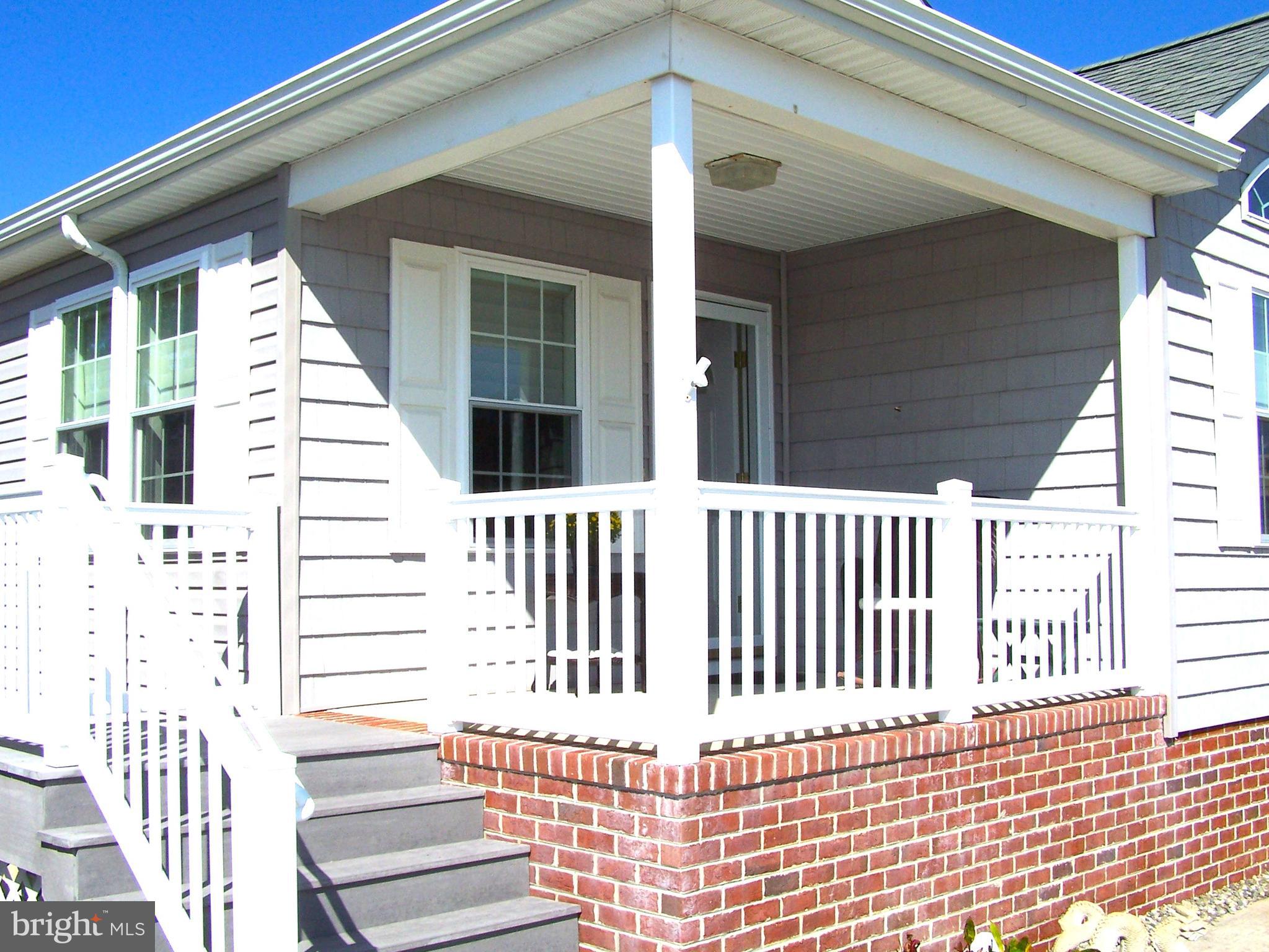 191 Clamshell Road Ocean City, MD 21842 - Photo 3 of 28 Covered Front Porch