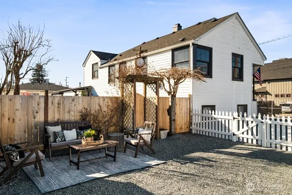 $749,950 | 437 Main Street, Buckley, WA 98321