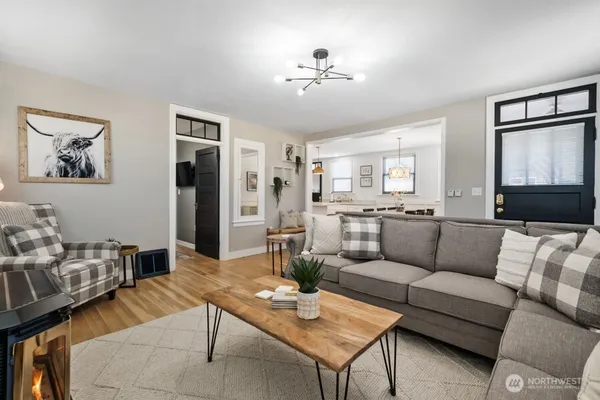 $749,950 | 437 Main Street, Buckley, WA 98321