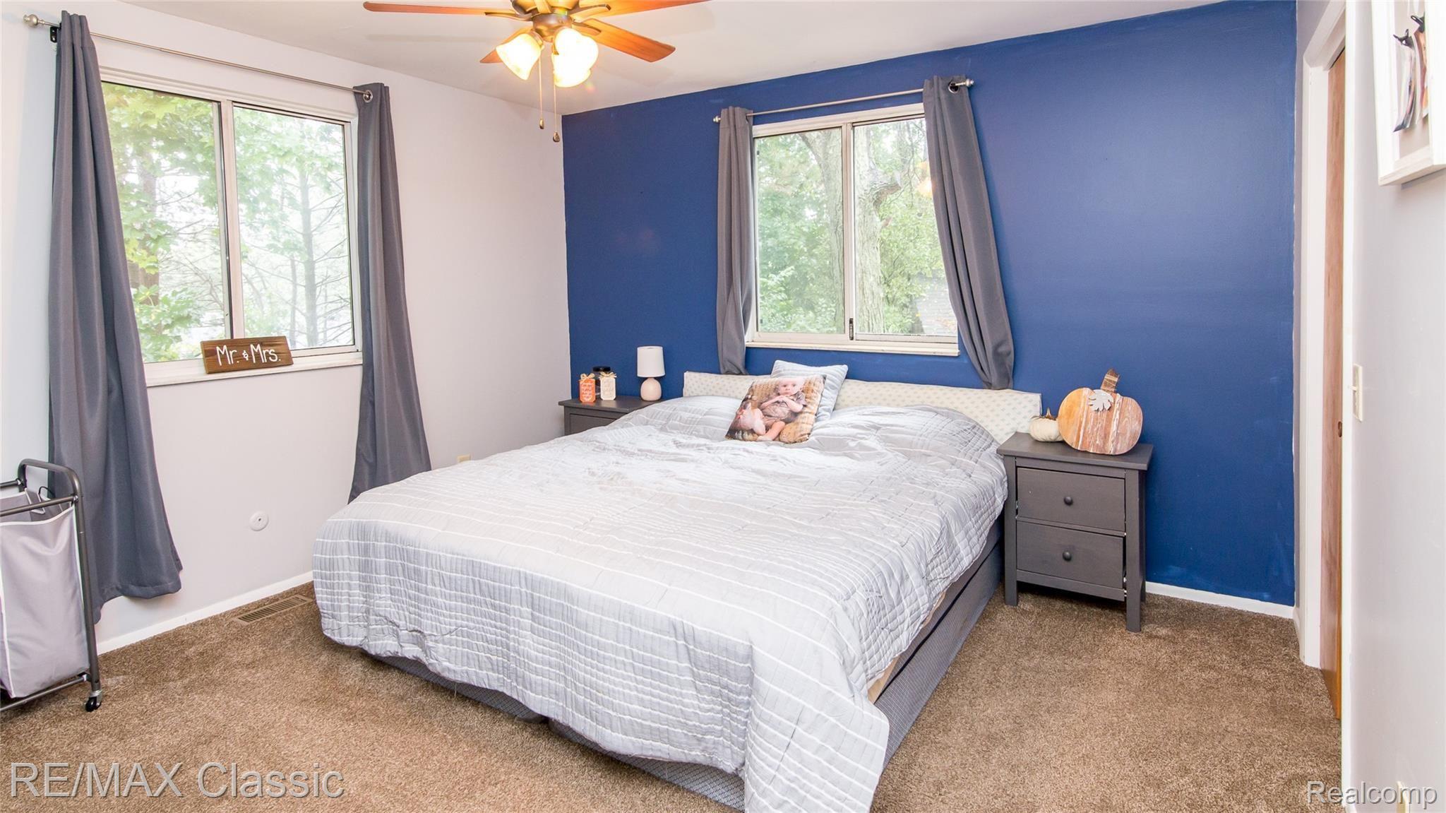 11301 Inner Drive Pinckney, MI 48169 - Photo 13 of 18 lak_8663.jpg