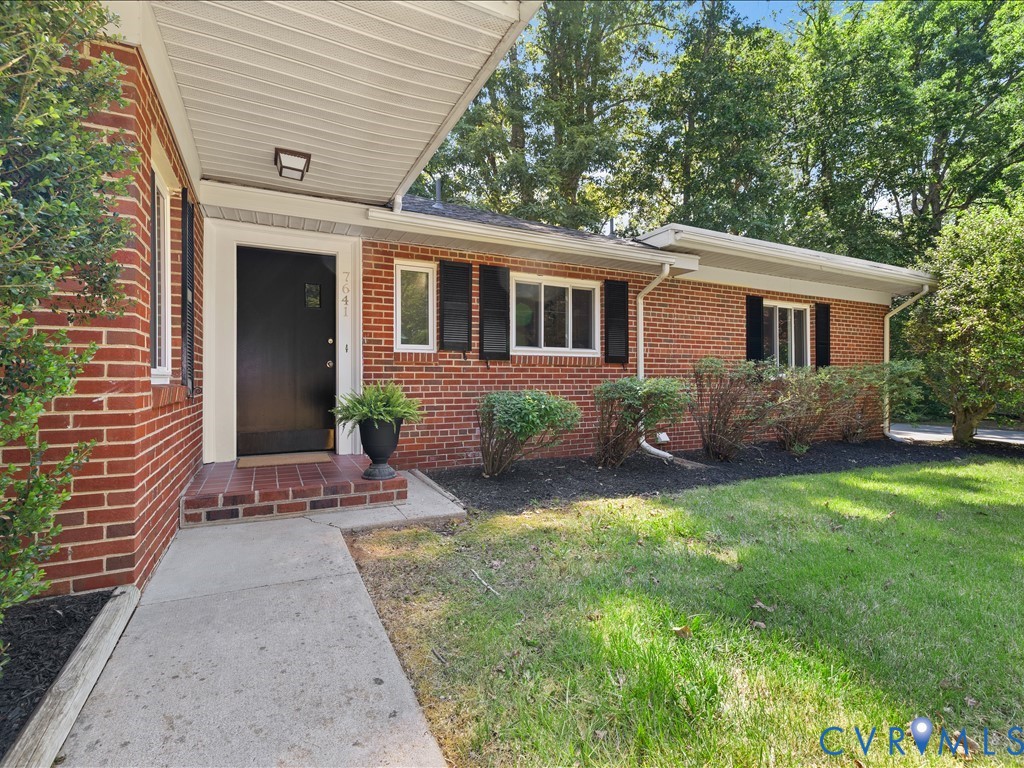 7641 Tanglewood Road Richmond, VA 23225 - Photo 2 of 25
