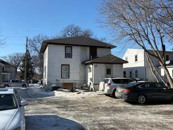 $228,900 | 1235 11 1/2 Street North, Fargo, ND 58102