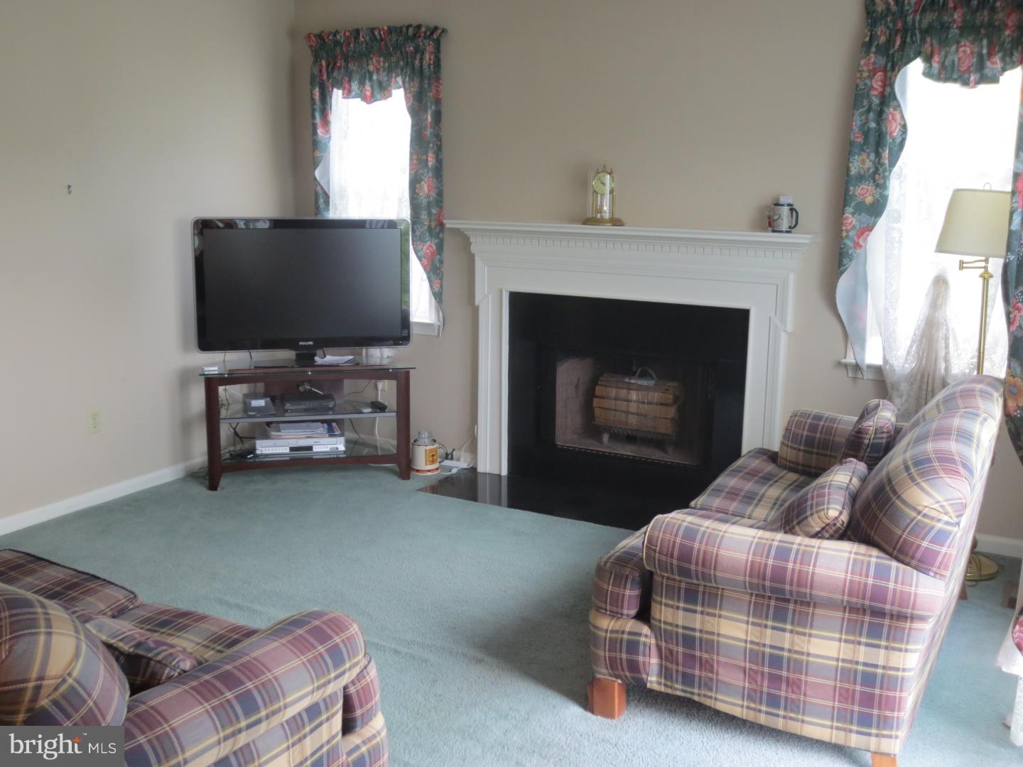 1105 Roberts Road Gilbertsville, PA 19525 - Photo 12 of 22 Family Room