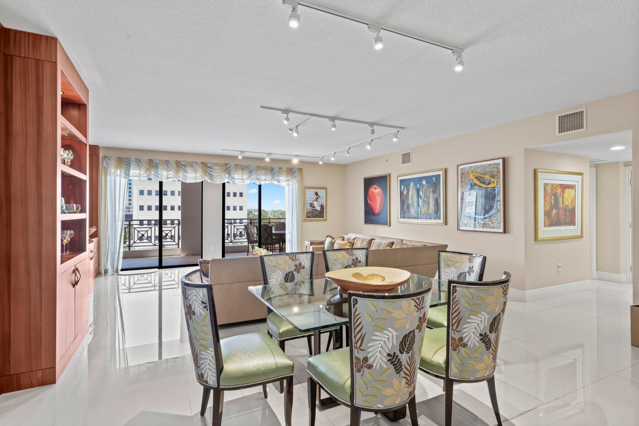 200 East Palmetto Park Road, Unit 607 Boca Raton, FL 33432 - Photo 15 of 54 Dining Area