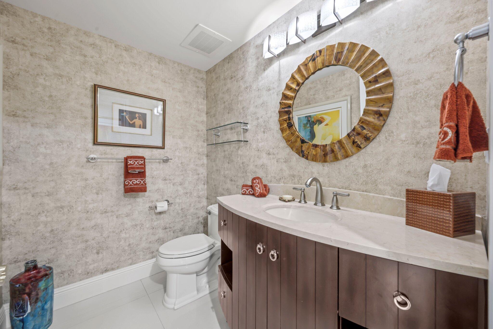 200 East Palmetto Park Road, Unit 607 Boca Raton, FL 33432 - Photo 32 of 54 Powder Room