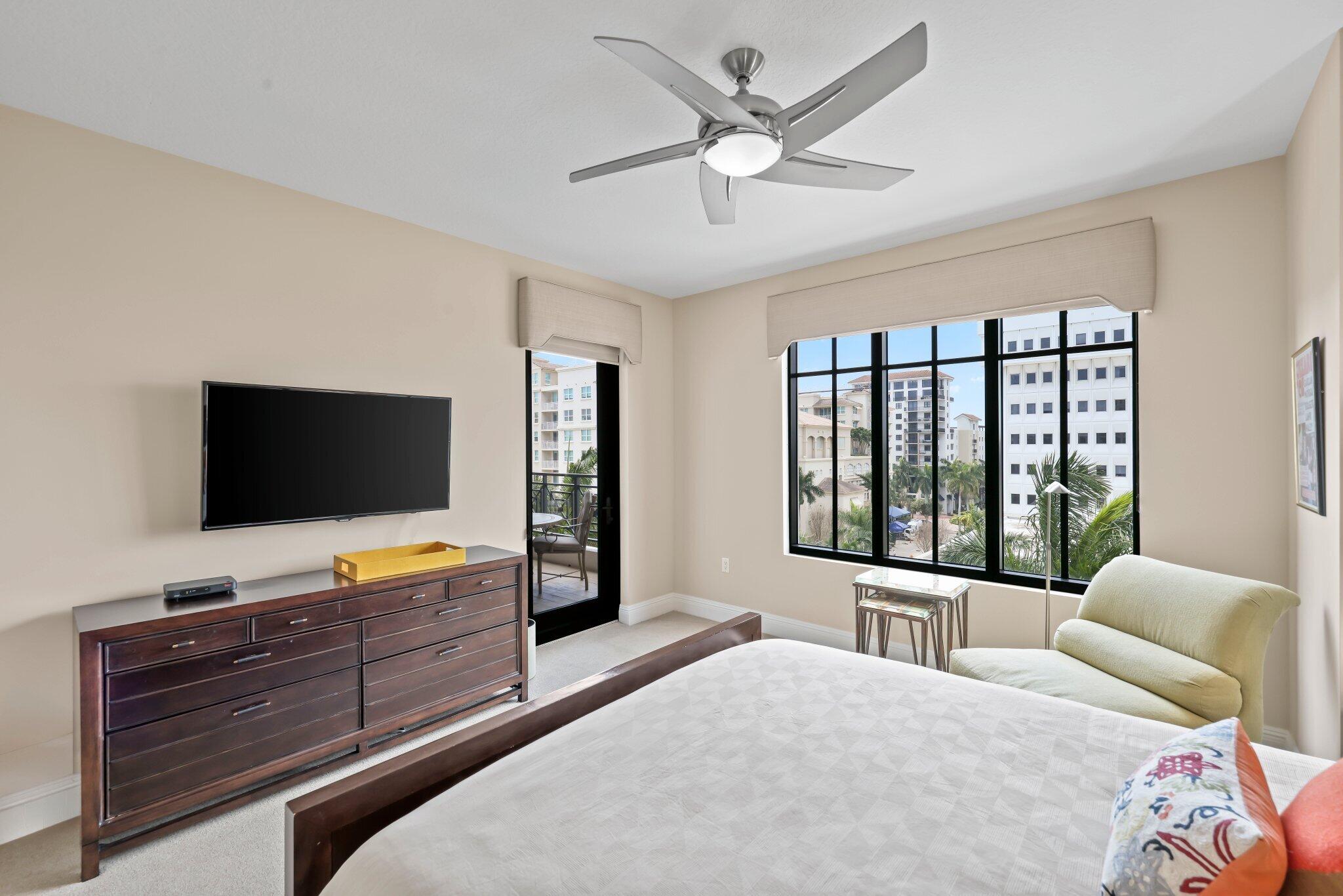 200 East Palmetto Park Road, Unit 607 Boca Raton, FL 33432 - Photo 35 of 54 Guest Suite