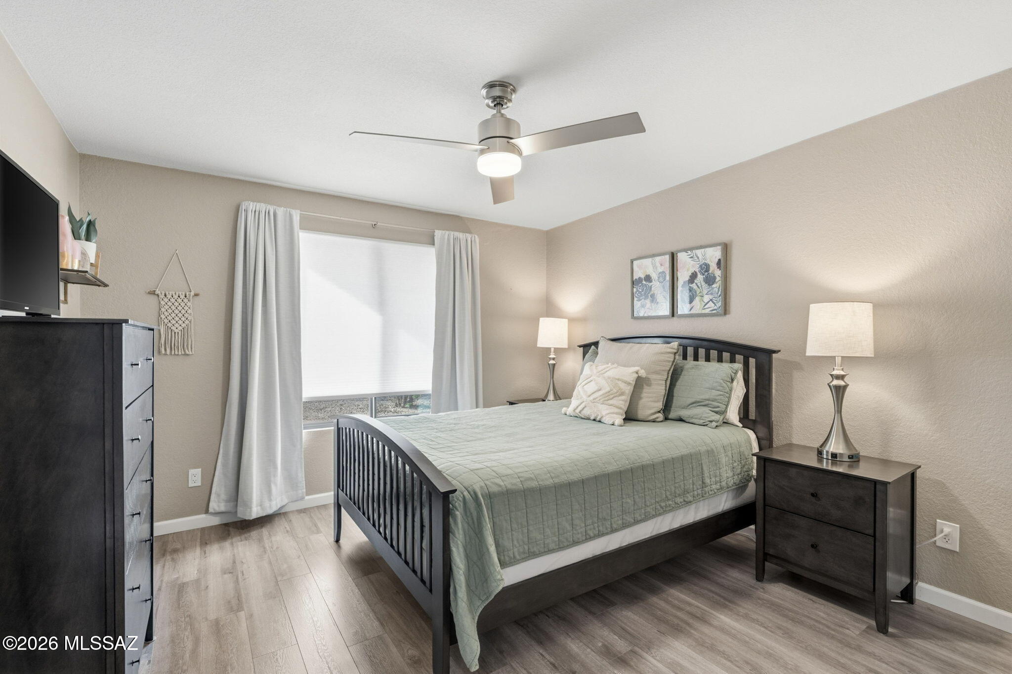 5800 North Kolb Road, Unit 7135 Tucson, AZ 85750 - Photo 33 of 48 Spacious Guest Room