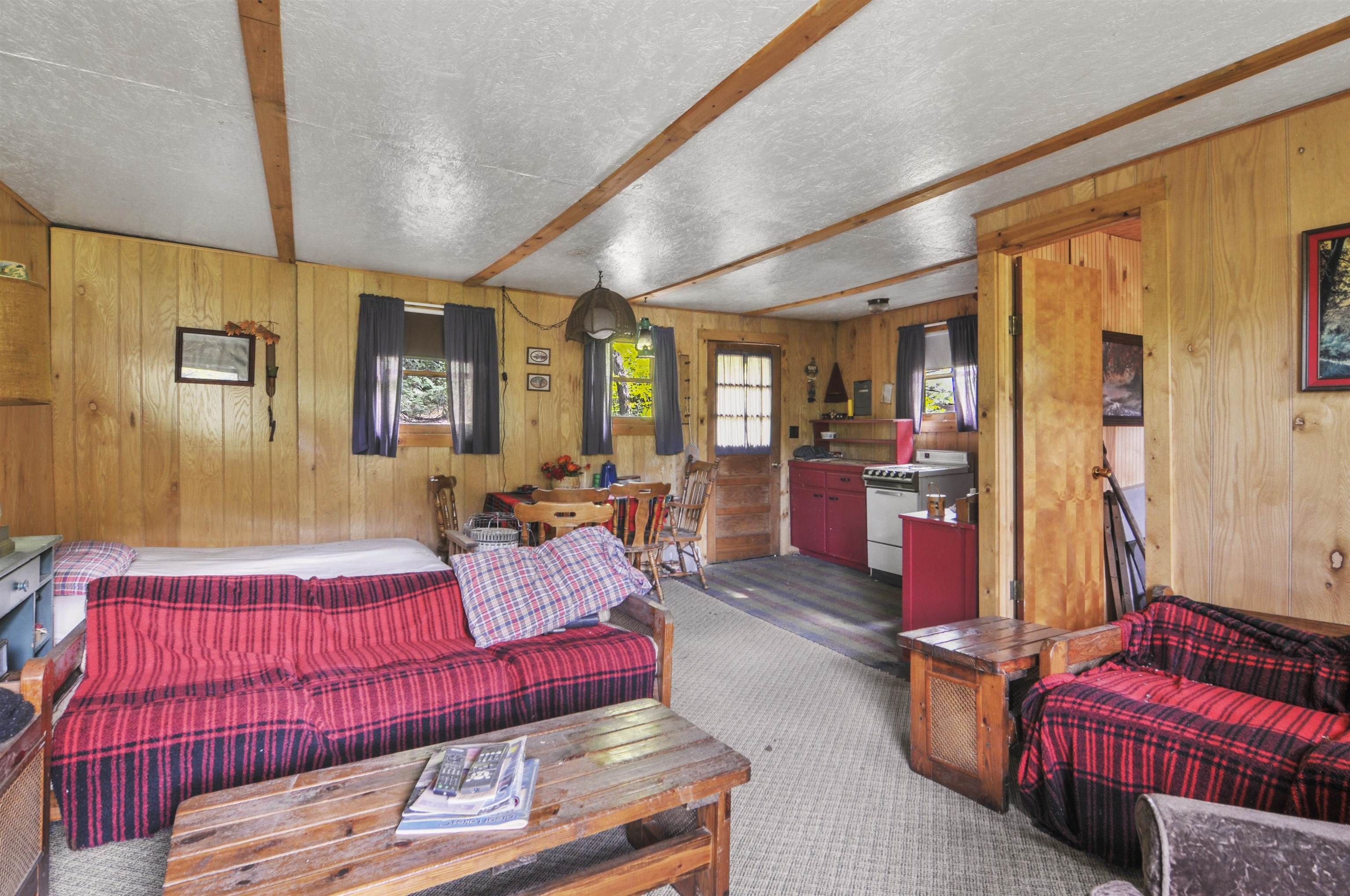 18750 West Knapp Road Reed City, MI 49677 - Photo 10 of 32 1938627-986d2263-34c5-444b-a7d3-468a652a405f.JPG