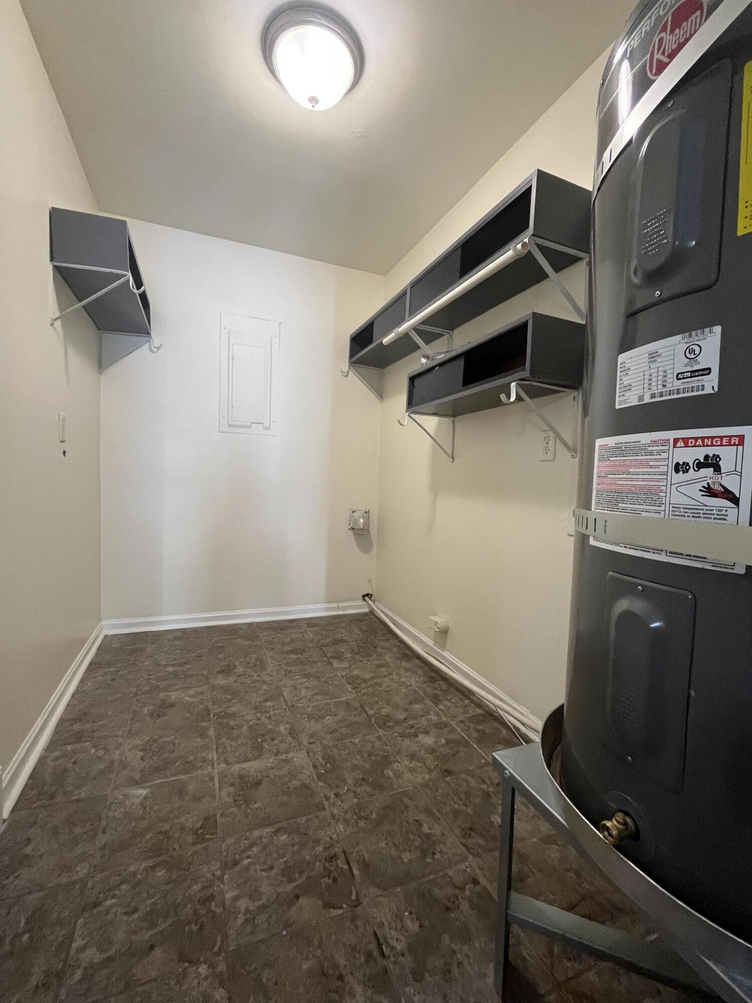 14 Hunters Court Goose Creek, SC 29445 - Photo 10 of 19 was