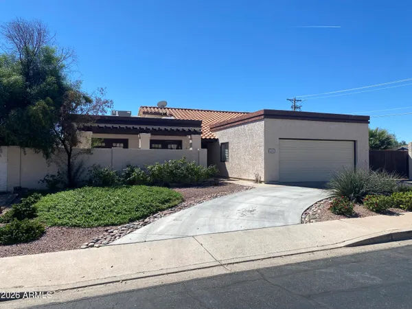 $2,795 | 405 East Huber Street, Mesa, AZ 85203