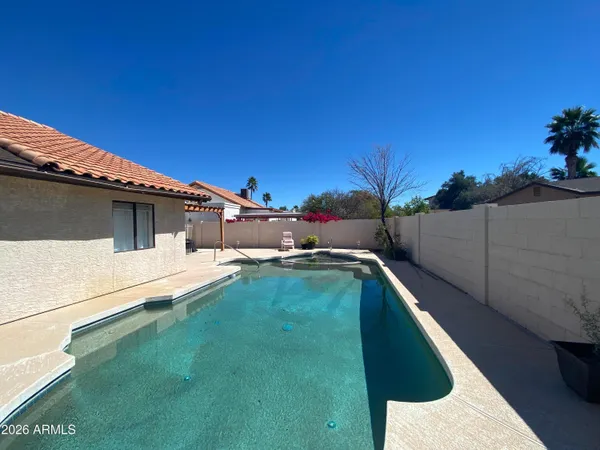 $2,650 | 405 East Huber Street, Mesa, AZ 85203