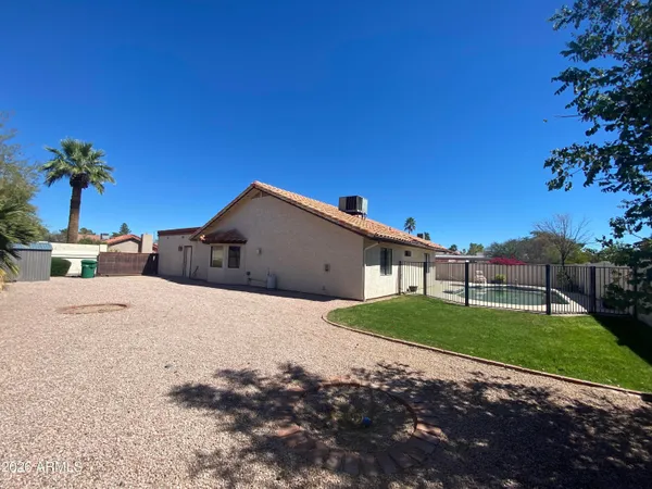 $2,650 | 405 East Huber Street, Mesa, AZ 85203