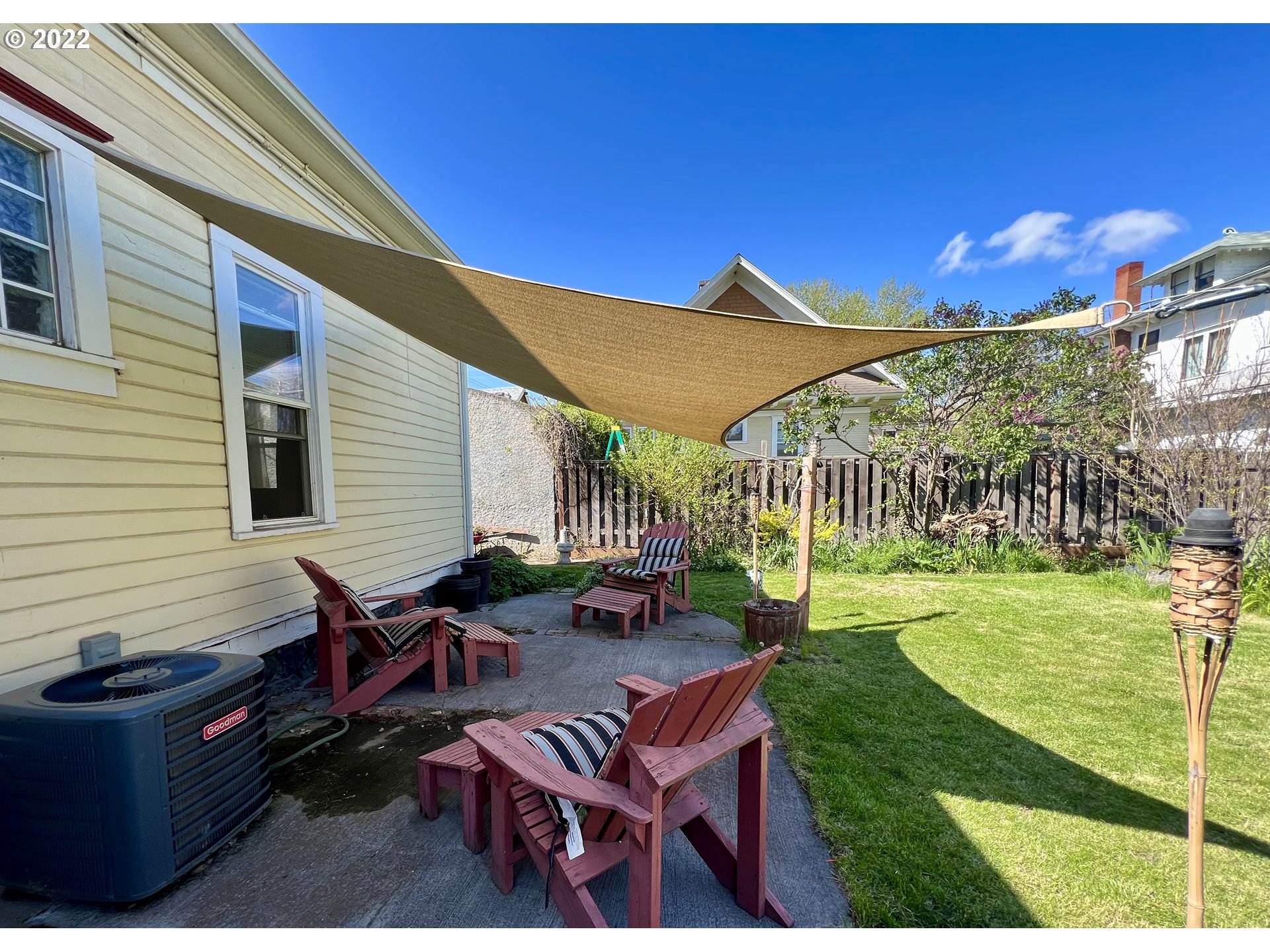 114 Southeast 7th Street Pendleton, OR 97801 - Photo 5 of 14 a backyard of a house with outdoor seating