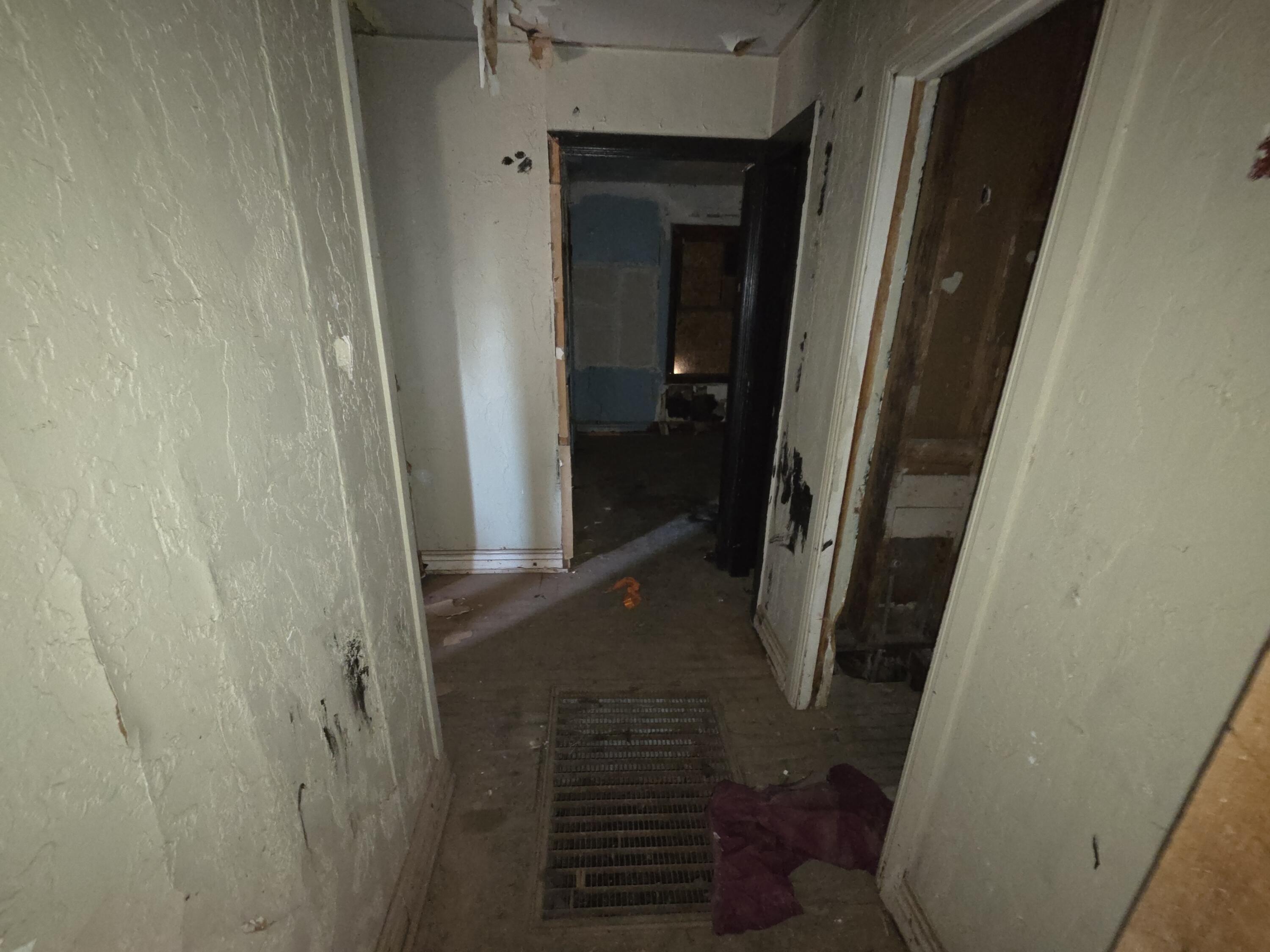 1106 35th Street Lubbock, TX 79412 - Photo 4 of 15