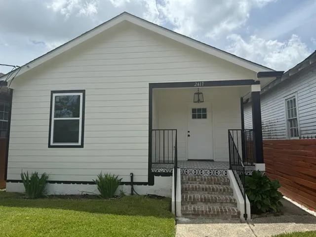 $2,500 | 2417 Eagle Street, New Orleans, LA 70118