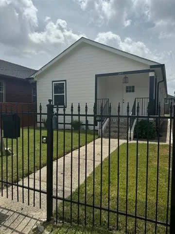 $2,500 | 2417 Eagle Street, New Orleans, LA 70118