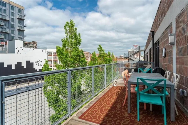 $1,100,000 | 2120 Wyandotte Street, Unit 16, Kansas City, MO 64108