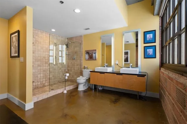 $1,100,000 | 2120 Wyandotte Street, Unit 16, Kansas City, MO 64108