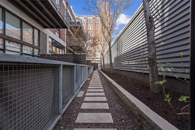 $1,100,000 | 2120 Wyandotte Street, Unit 16, Kansas City, MO 64108